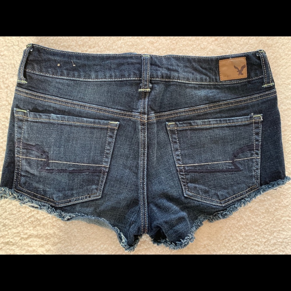 Size 6 American Eagle cut off shorts